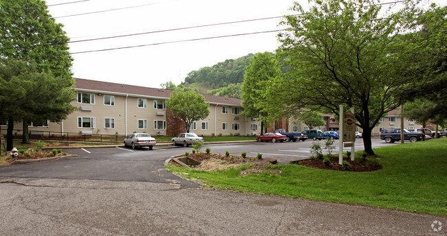 Building Photo - Chelyan Village Apartments