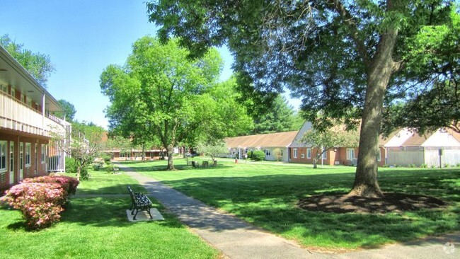 Building Photo - West Hartford Fellowship Housing Rental