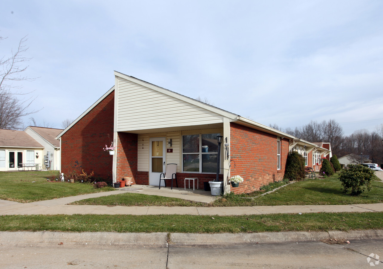 Photo - Rootstown Villas Apartments