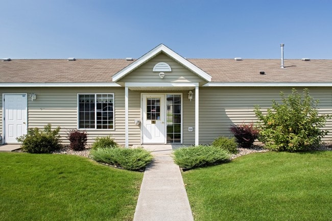 Cottages of Albertville Senior Townhomes - Cottages of Albertville Senior Townhomes