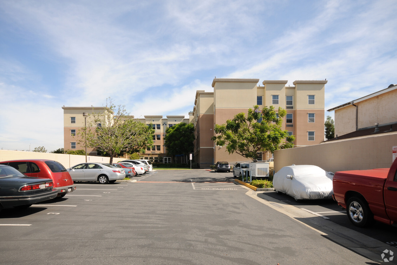 Gardena Valley Towers Co-op - Gardena Valley Towers Co-op Apartments