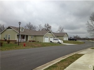 Primary Photo - Harrodsburg Place Apartments