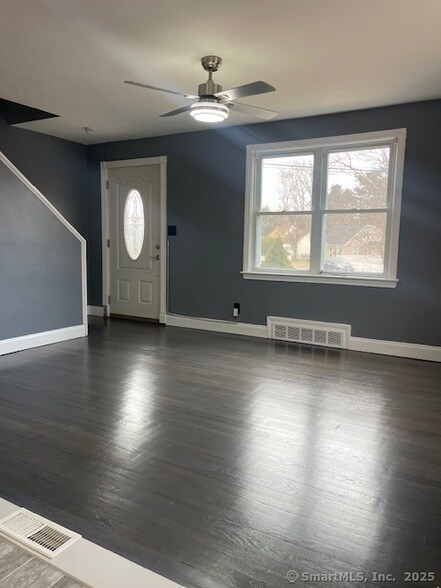120 Celia Dr Condo Waterbury, Connecticut 1 unit available After55