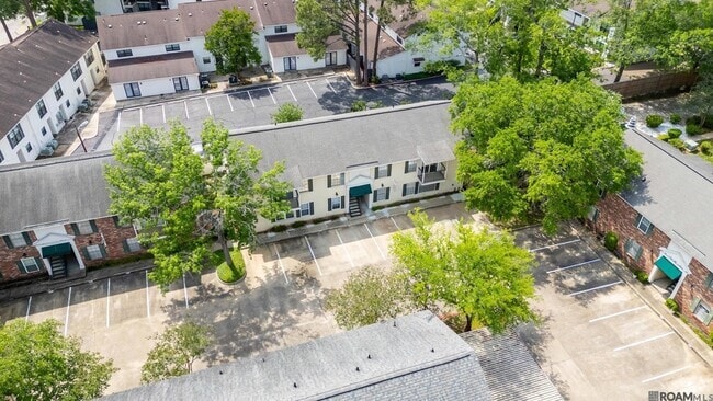 Building Photo - 9851 Jefferson Hwy Rental