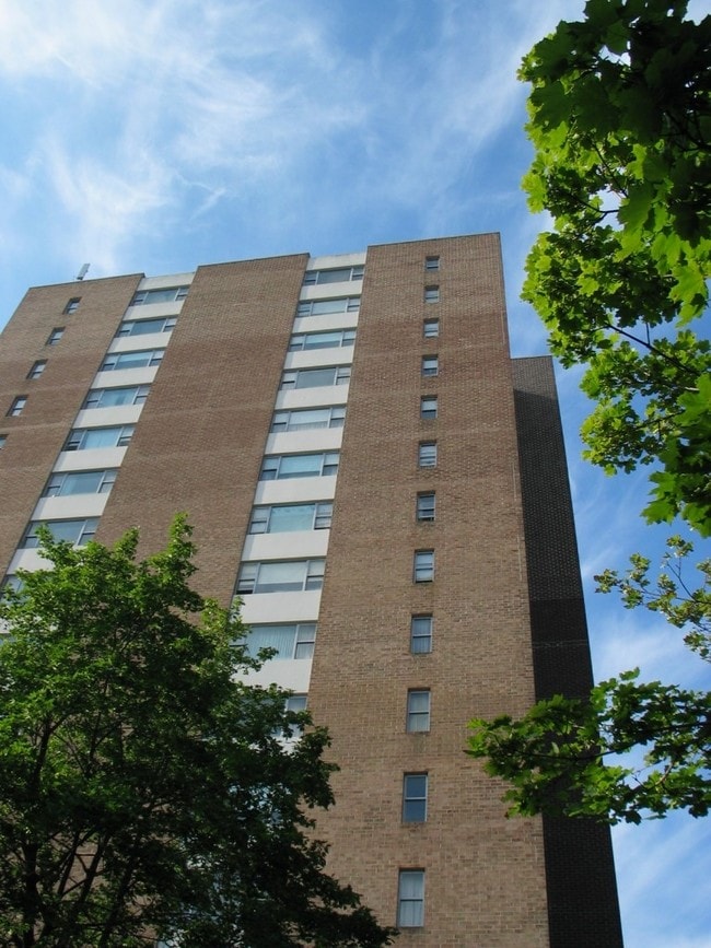 Building Photo - Skyline View Rental