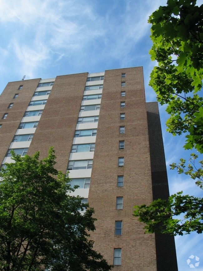 Building Photo - Skyline View Rental