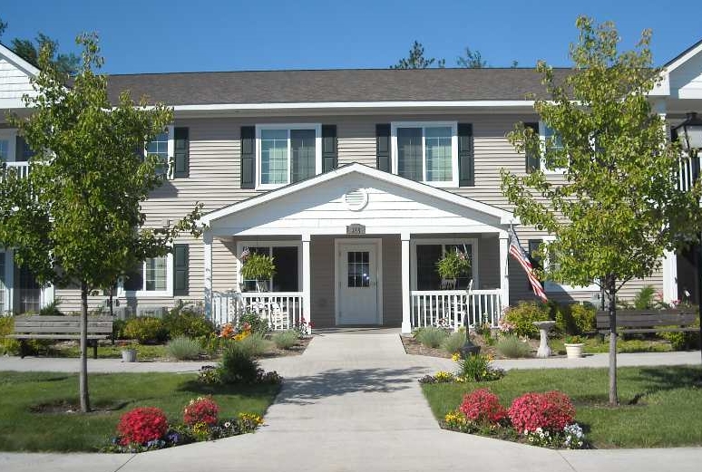 Alpena Pines Apartments - Alpena Pines Apartments