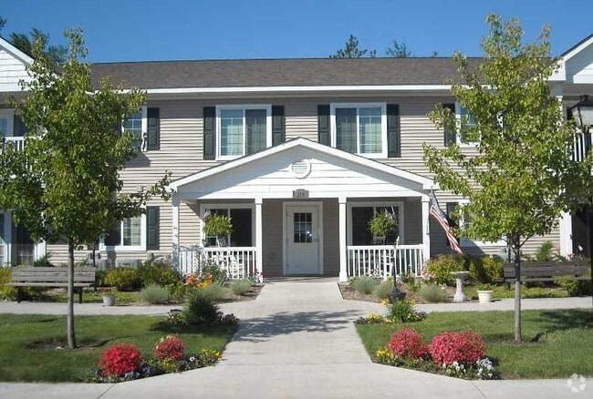 Building Photo - Alpena Pines Apartments