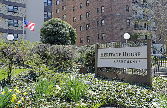 Building Photo - Heritage House Senior Apartments