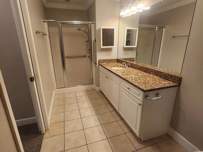 Building Photo - The Avenue Upper Arlington Rental