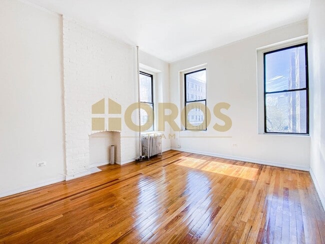 Photo - 273 E 3rd St Condo