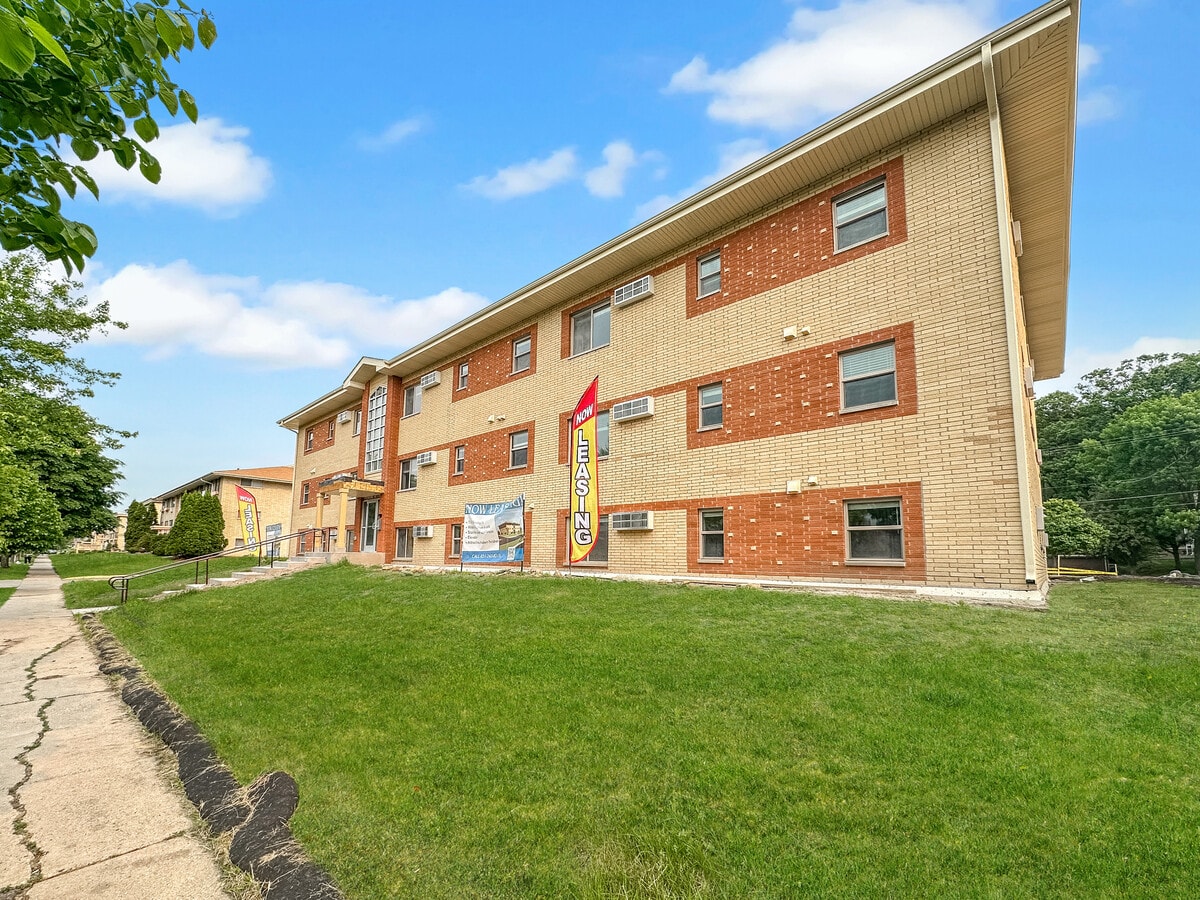 Photo - Mast Apartments I & II