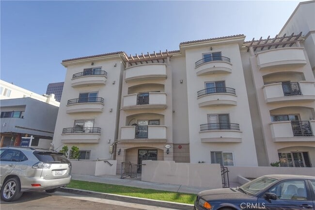 Photo - 11848 Kiowa Ave Unit 106 Condo