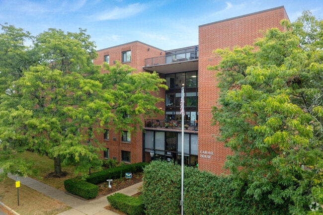 Building Photo - Carmel House