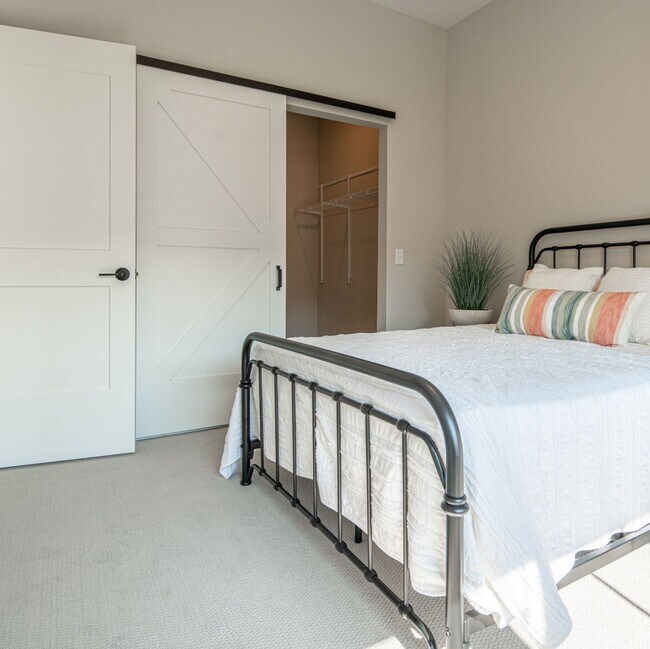 The Hendrickson Apartments Falcon Heights, Minnesota 4 units