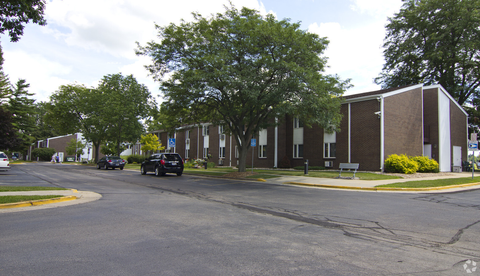 Photo - Rock Lake Manor Apartments