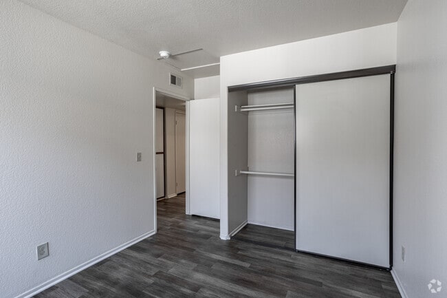 2BR, 1BA 615 SF - High Desert Villas - 55+ Apartments