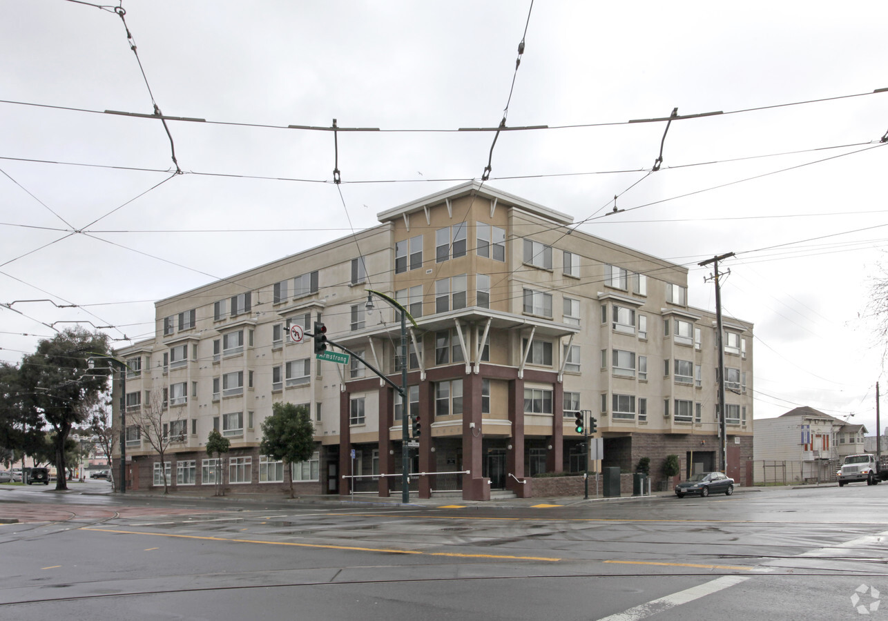 Geraldine Johnson Manor - Geraldine Johnson Manor Apartments