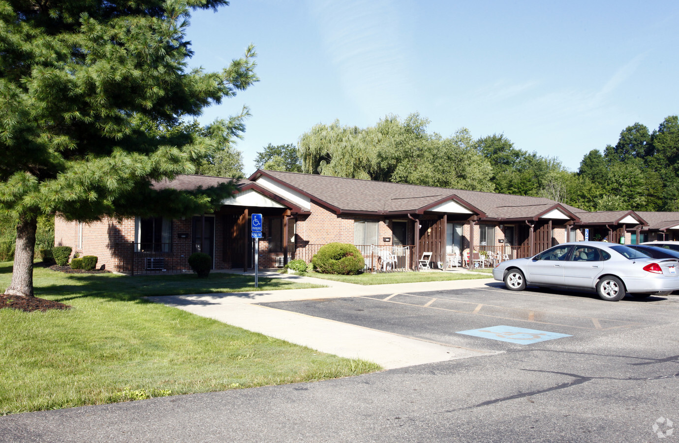 Photo - Warren Wood Senior Apartments