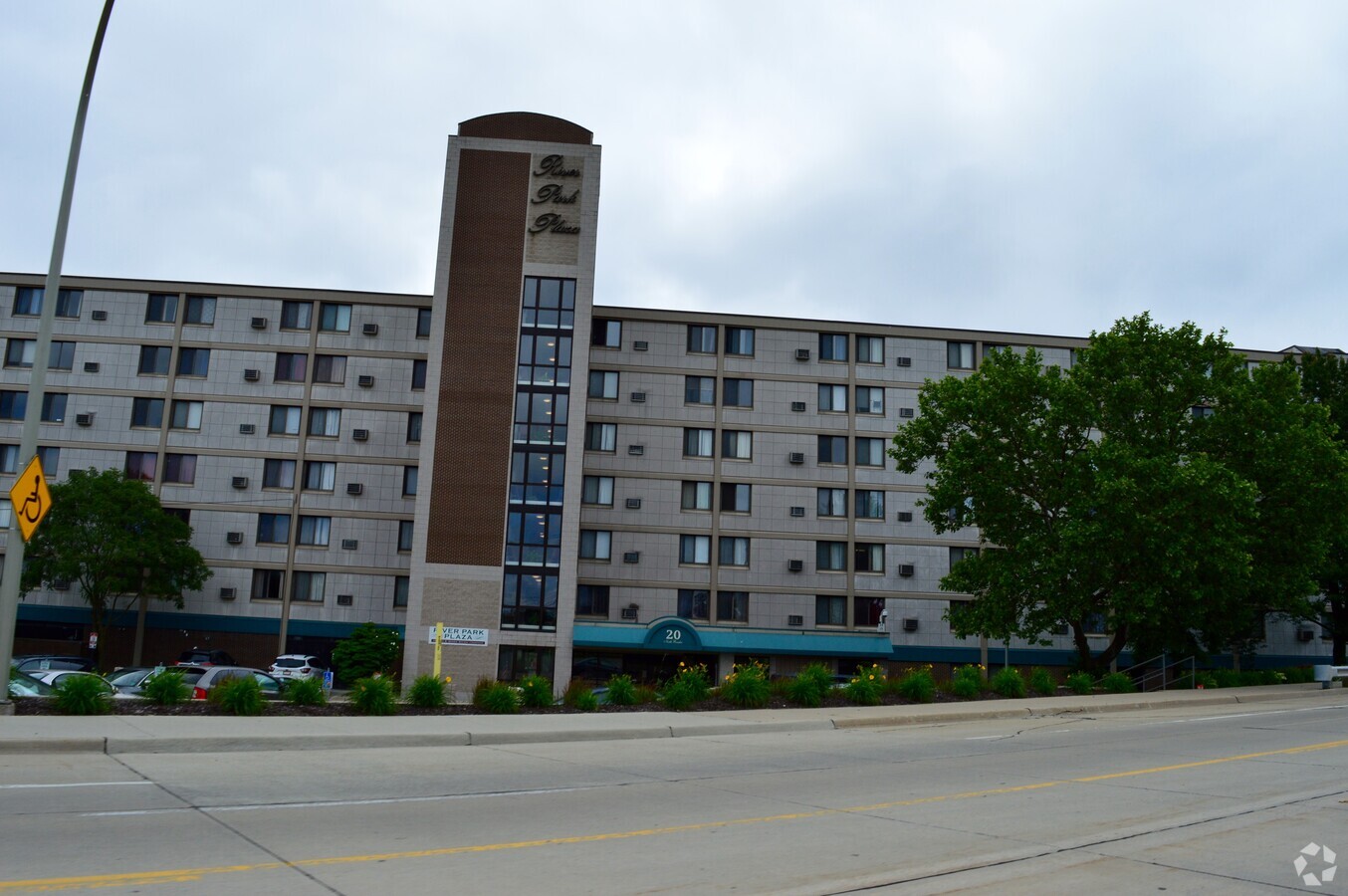 Photo - River Park Plaza Apartments