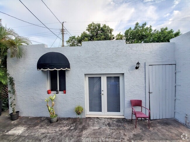 Building Photo - 5620 SW 5th Terrace Rental