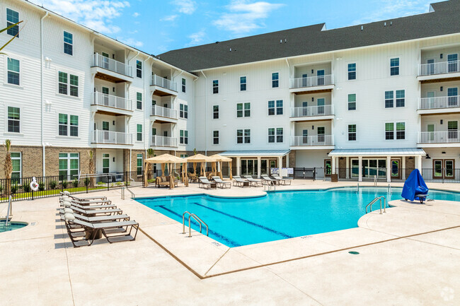 Building Photo - The Leo Myrtle Beach 55+ Active Adult Comm... Rental