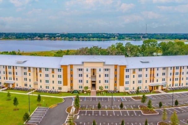 Building Photo - Saunders Lakefront Living Rental