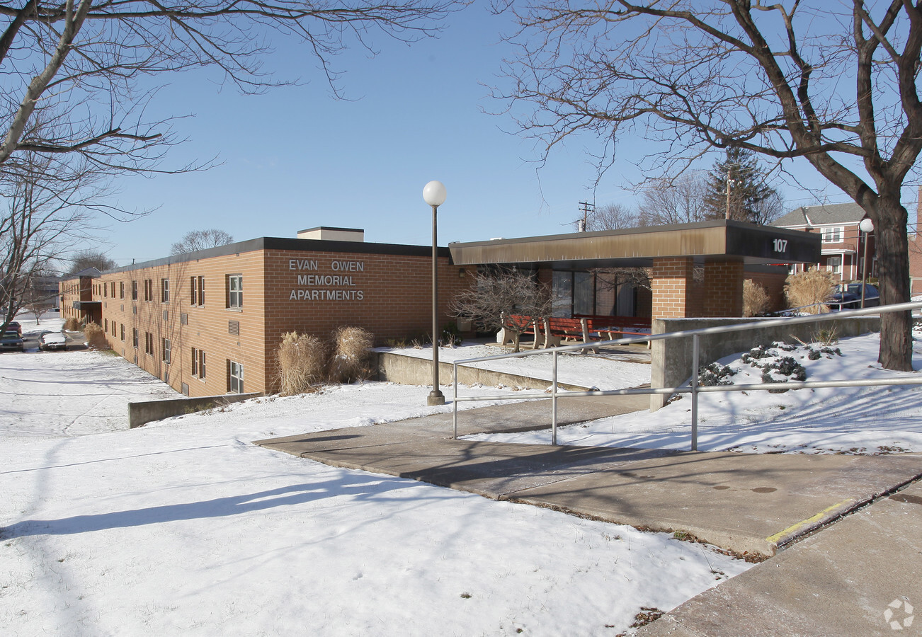 Evan Owen Memorial Apartments - Evan Owen Memorial Apartments