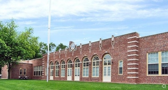 Building Photo - Lincoln Terrace Apartments