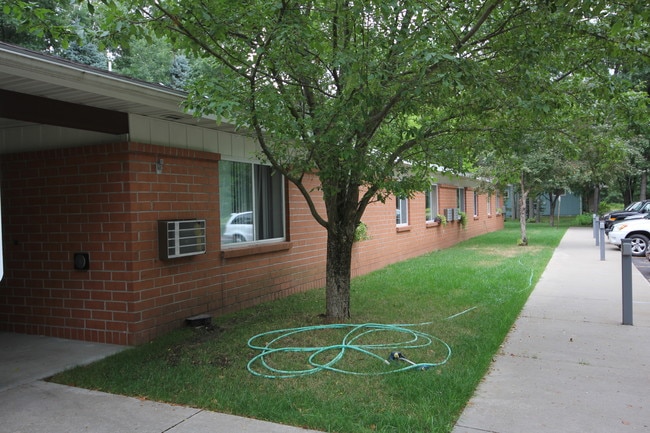 Photo - Pine Shadow Apartments