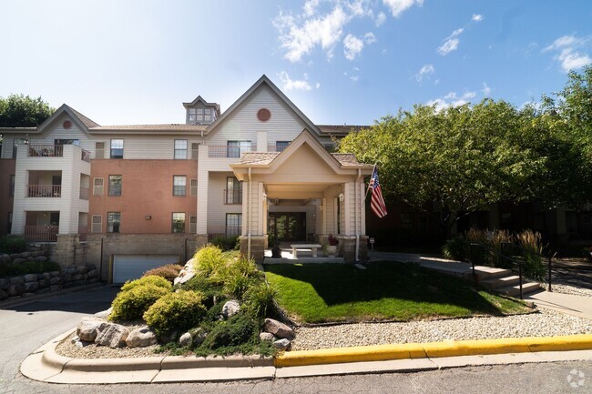 Building Photo - Heritage Park Apartments
