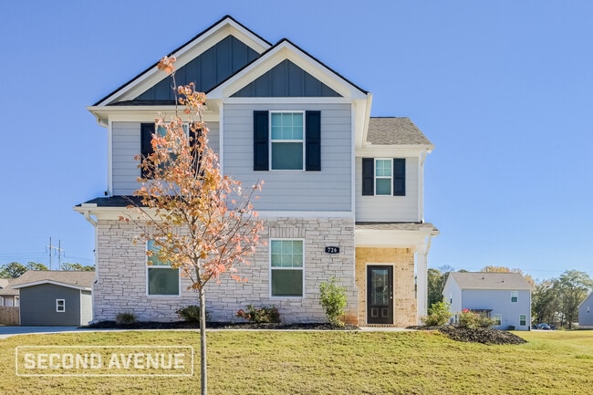 Building Photo - 726 Woody Dr