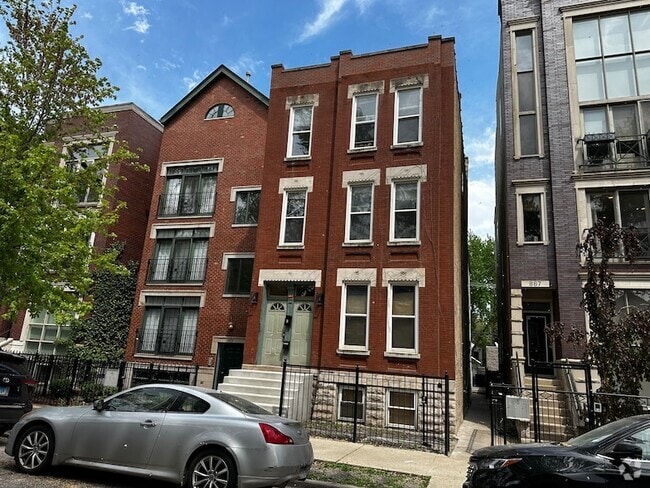 Building Photo - 869 N Hermitage Ave Rental