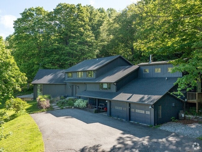 Building Photo - 110 Geer Mountain Rd Rental