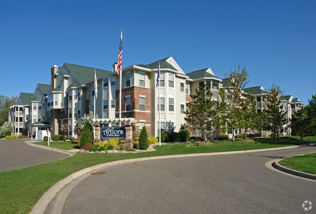 Arbors of White Bear Lake - Arbors of White Bear Lake Apartments