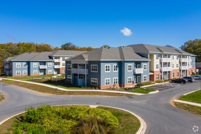 Building Photo - Homes on Quaker Lane Rental