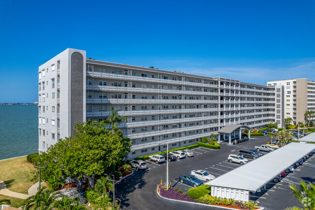 Town Shores of Gulport - Town Shores of Gulport Apartments