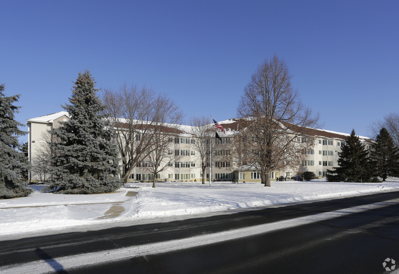 Photo - Blaine Courts Apartments