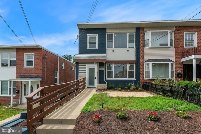 Photo - 53 Victor St NE Townhome