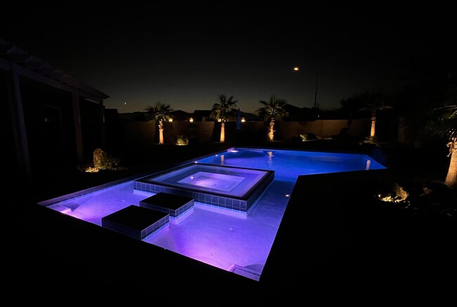 Building Photo - 43600 Vacanza Ct Rental