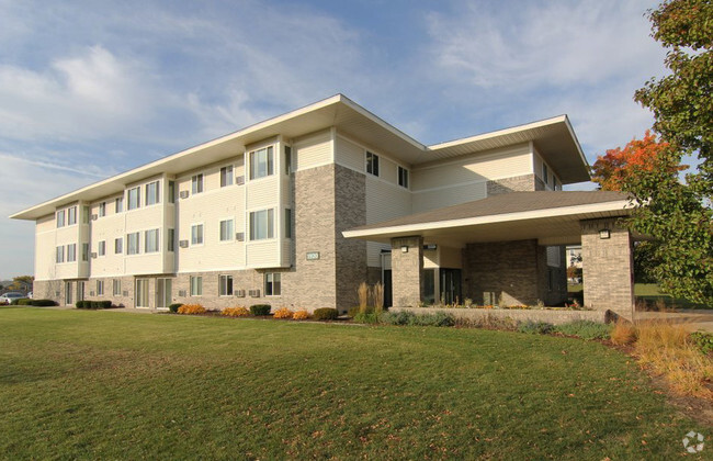 Building Photo - Glenwood Senior Apartments