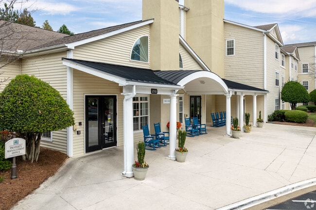 Building Photo - The Dorchester