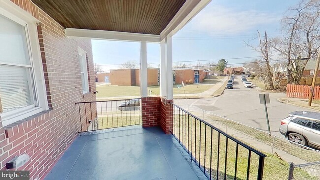 Building Photo - 3607 Fernhill Ave Rental