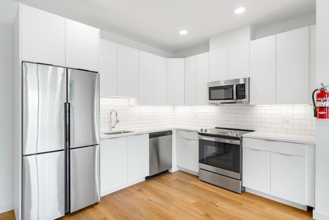 Photo - 175 W 7th St Rental