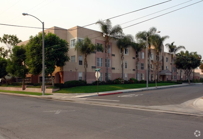 Building Photo - 4716 South Bay Cooperative Rental