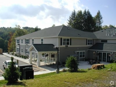 Primary Photo - Stratmill Brook Apartments