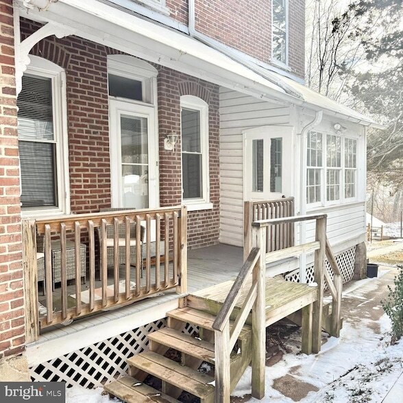 Photo - 208 Bridge St Townhome