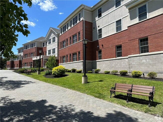 Building Photo - 75 Quaker Ave Rental