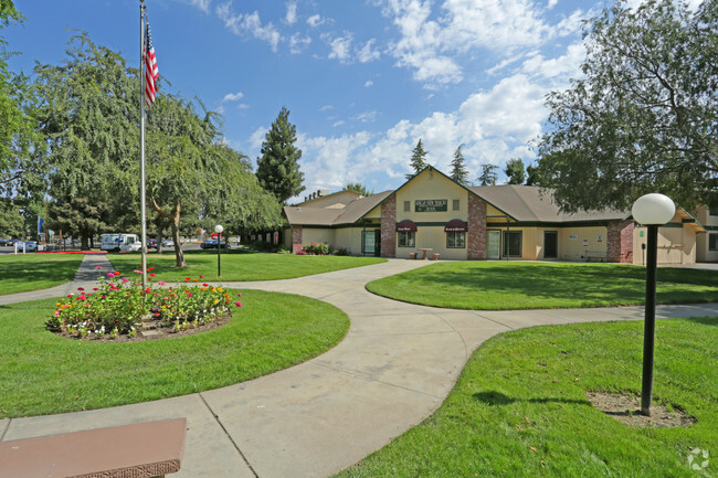 Kings View Manor Senior Living 55 and Better - Kings View Manor Senior Living 55 and Better Apartments