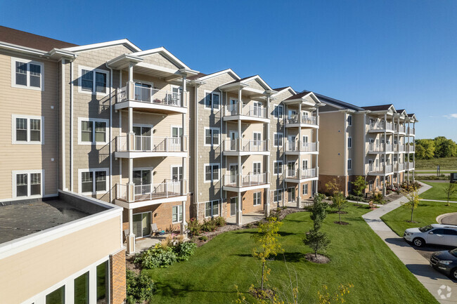 The Arbors at Oak Park Place - Senior 55+ Apartments - Janesville ...